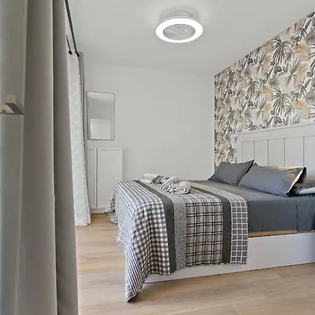 Beach, Beaches At 400m, 2 Terraces Apartment *